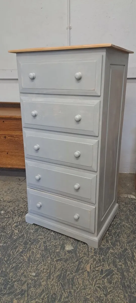 Large vintage pine chest of drawers - Image 1