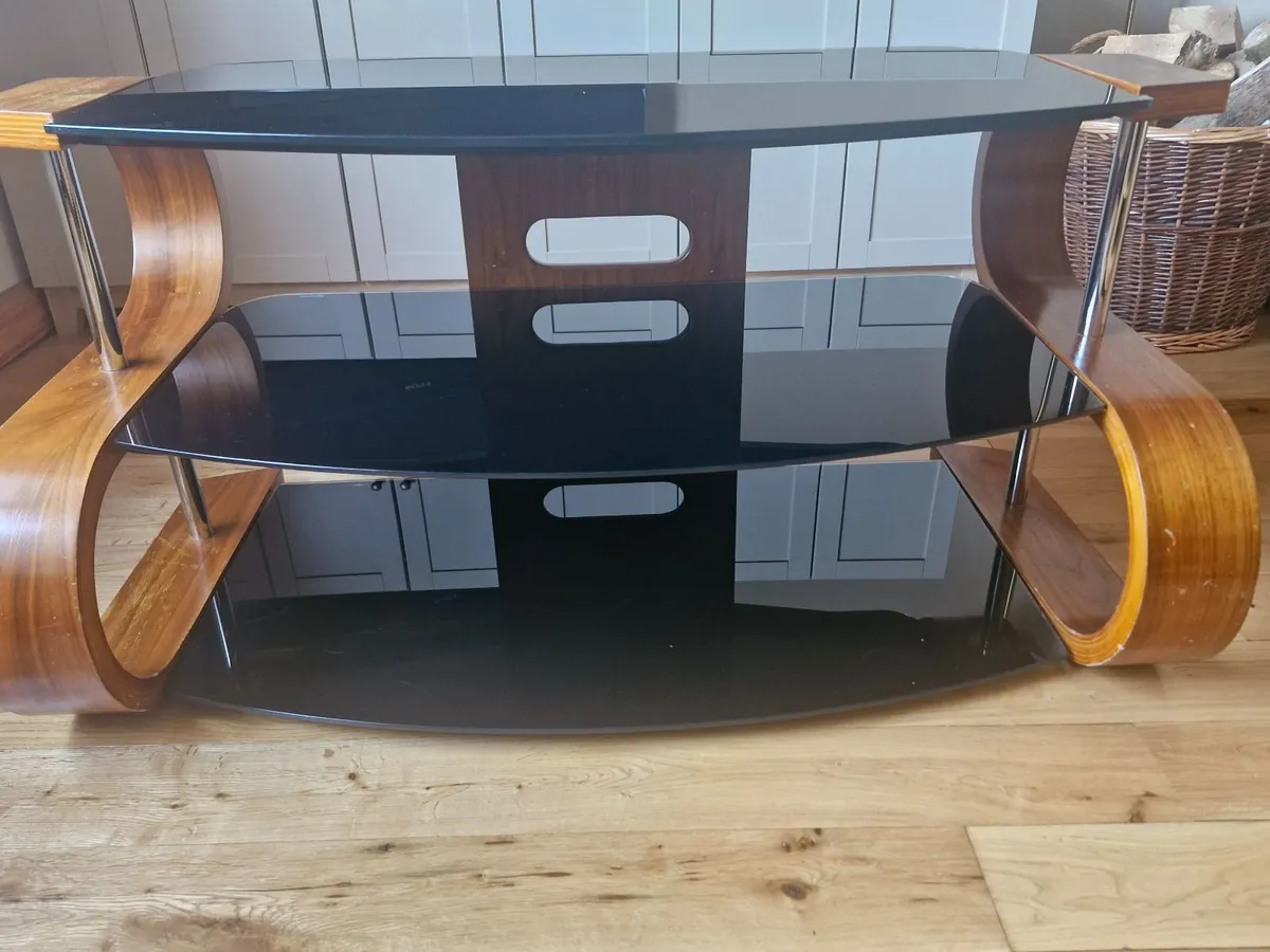 Glass TV stand - Image 2