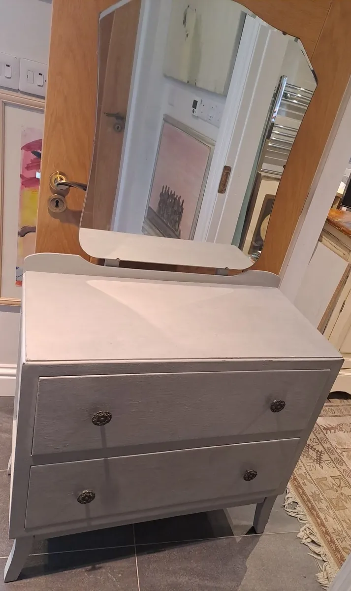 Mid century Dresser/Chest of Drawers with Mirror - Image 1