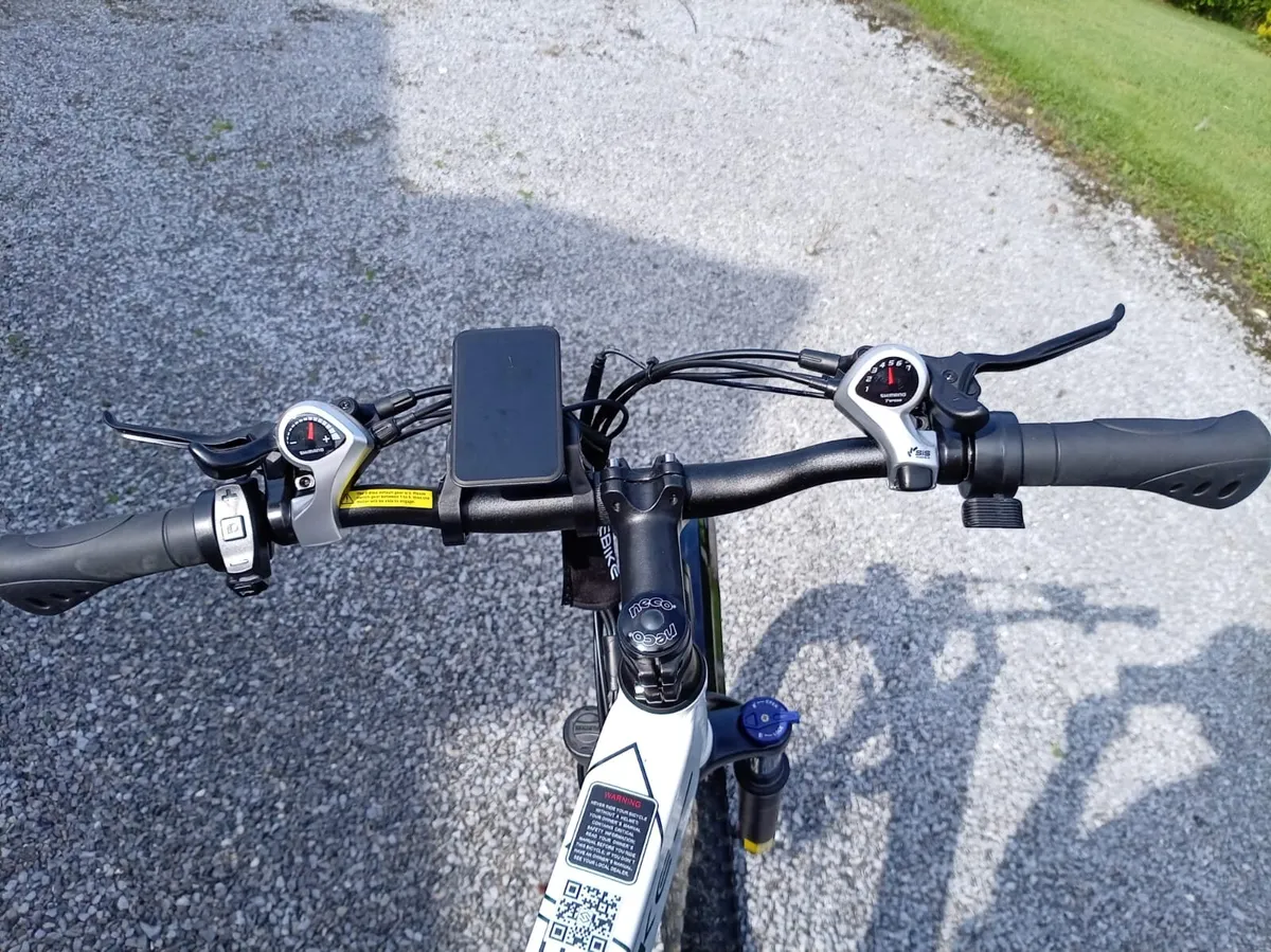 Electric Bike Nearly new - Image 2