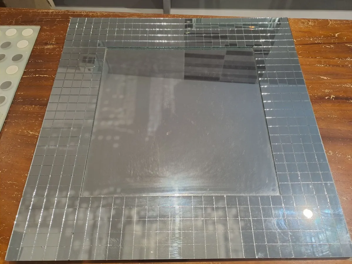 Square Mirror