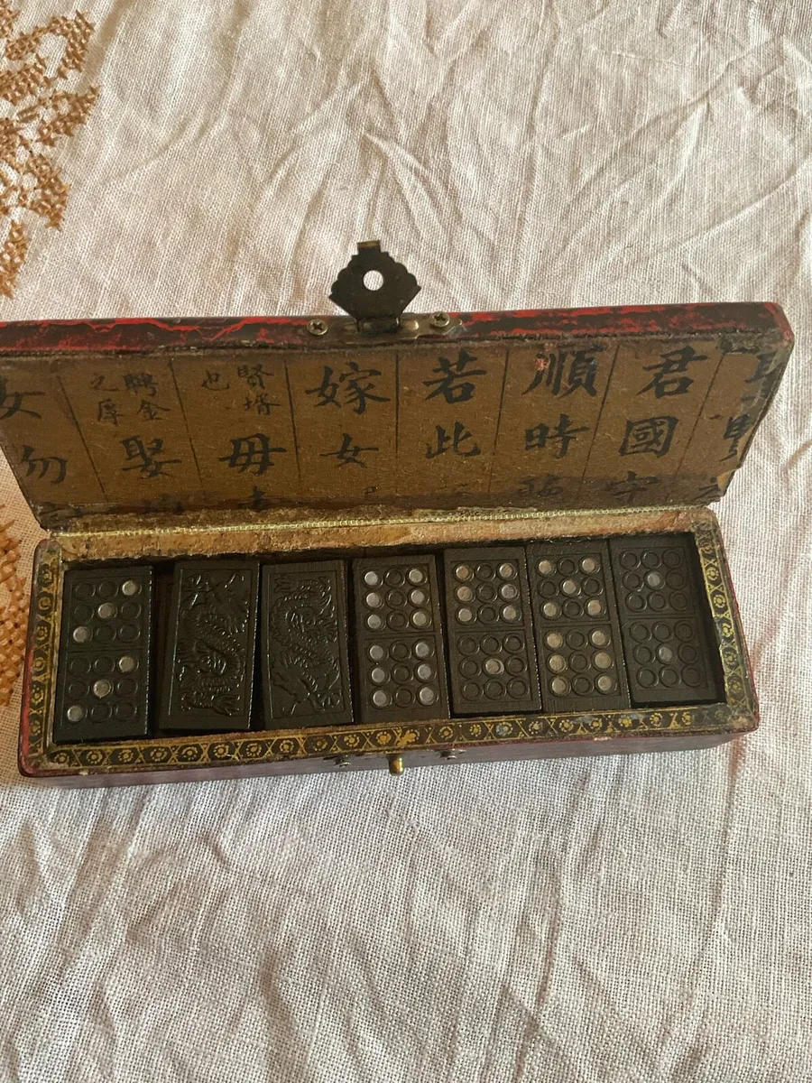 Antique Chinese Export 32-Piece Domino Set - Image 1
