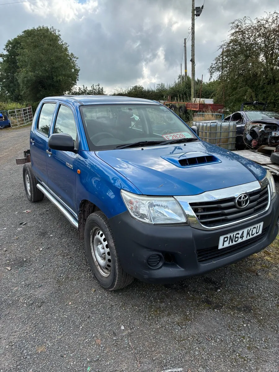 2014 Toyota Hilux - Image 1