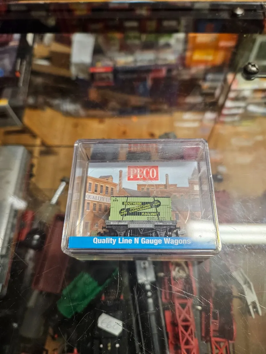 Hornby Peco N Gauge Wagon - Image 1