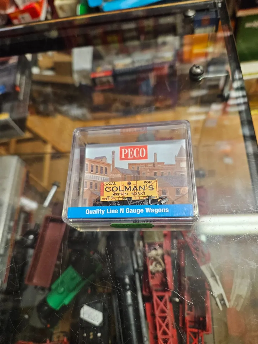 Hornby Peco N Gauge Wagon - Image 1