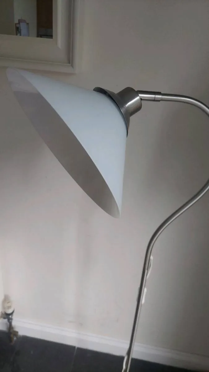 Freestanding tall lamp - Image 2