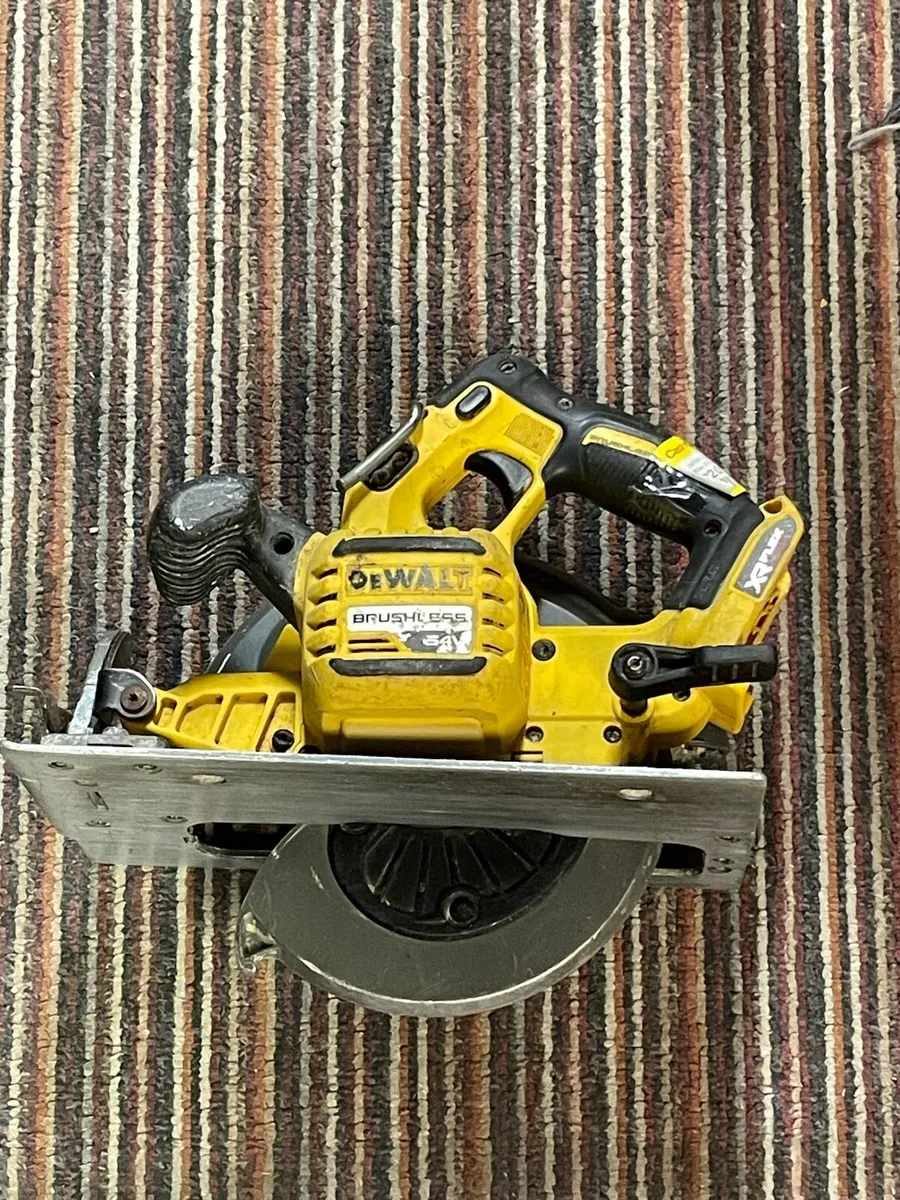 DeWalt Circular Saw DCS578 - Image 1