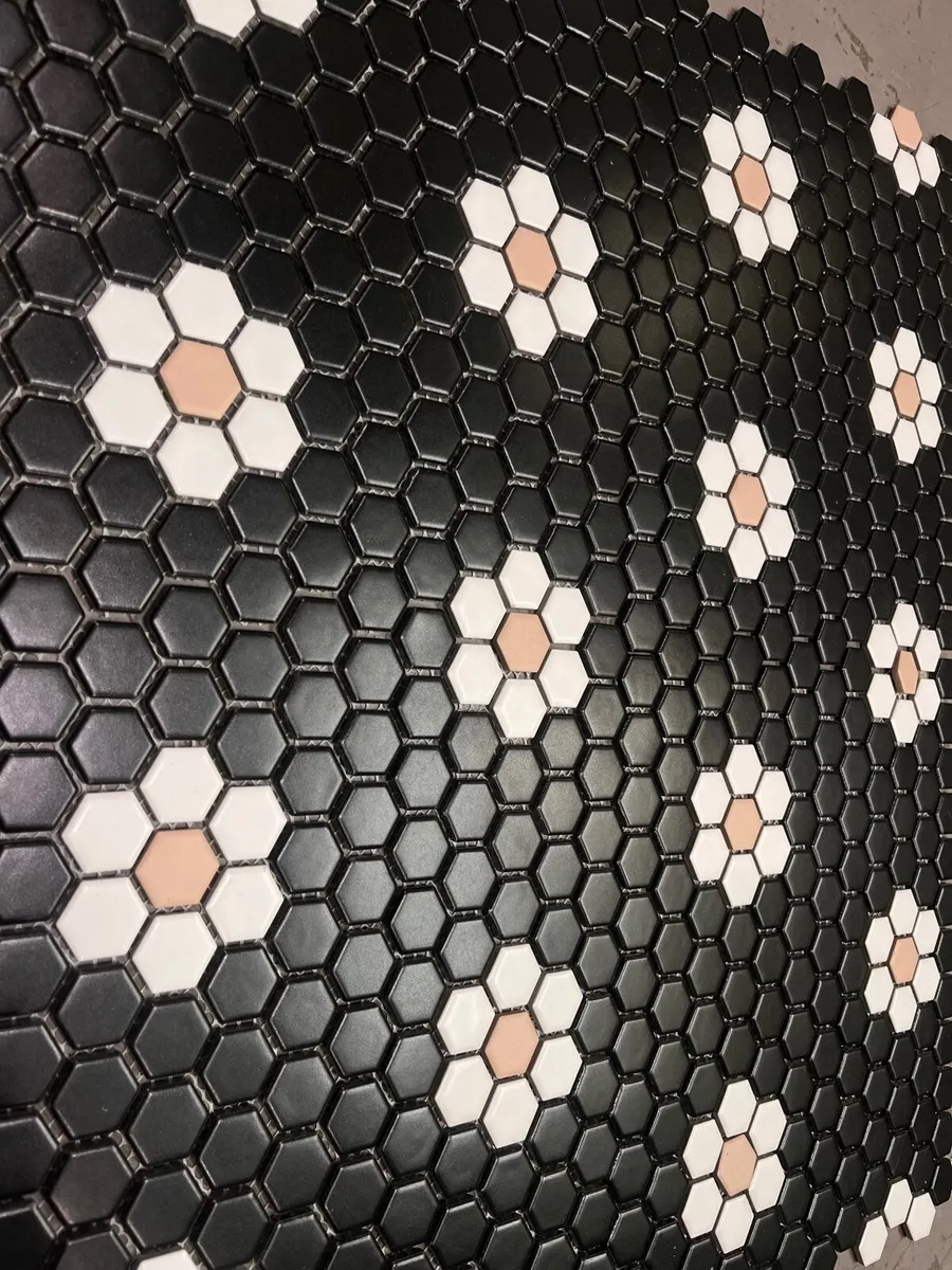 Mosaic tiles - Image 1