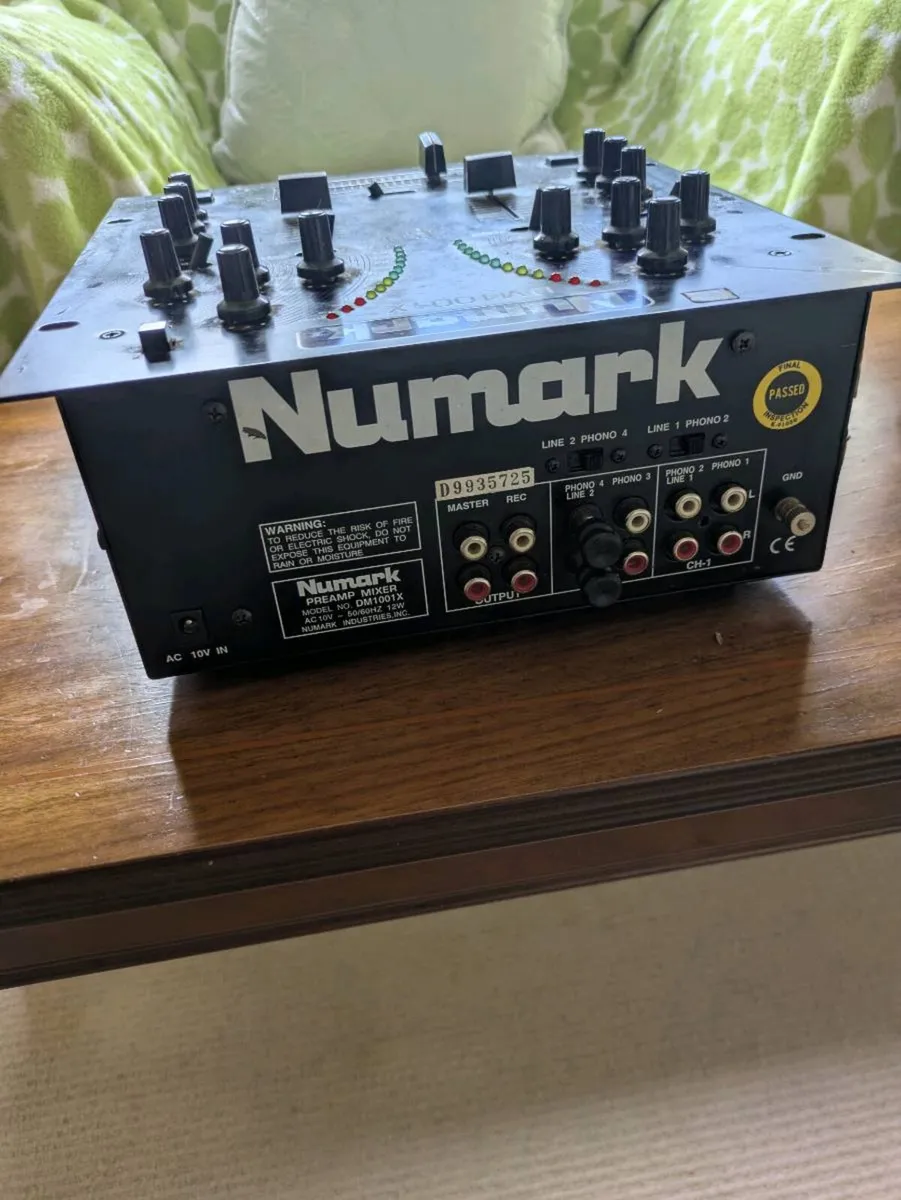 Numark DM1001X DJ mixer - Image 2