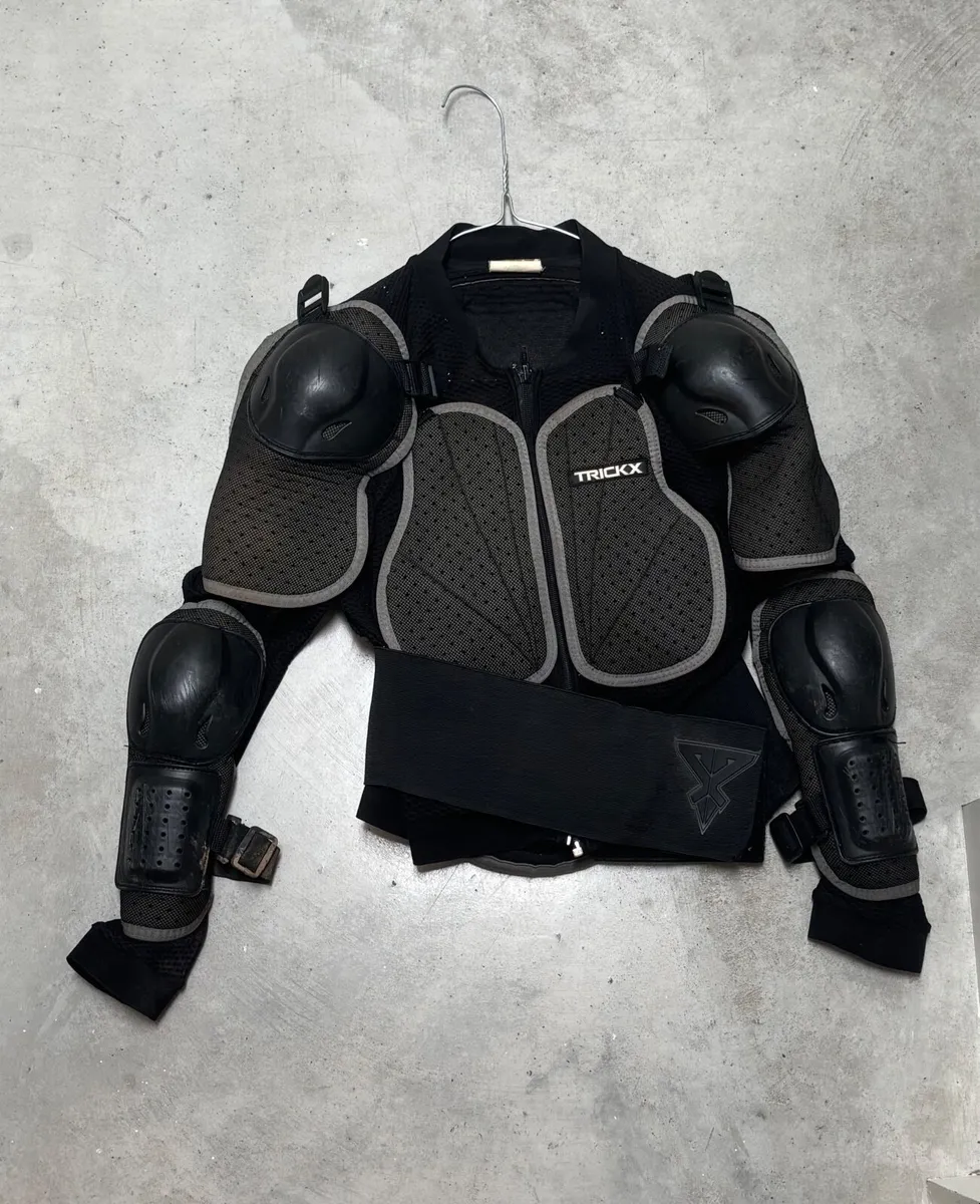 Trickx Body Armour – Size Large (Kids/Youth MTB) - Image 3