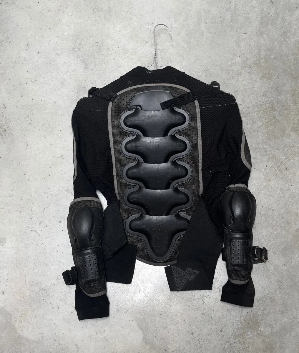 Trickx Body Armour – Size Large (Kids/Youth MTB) - Image 2