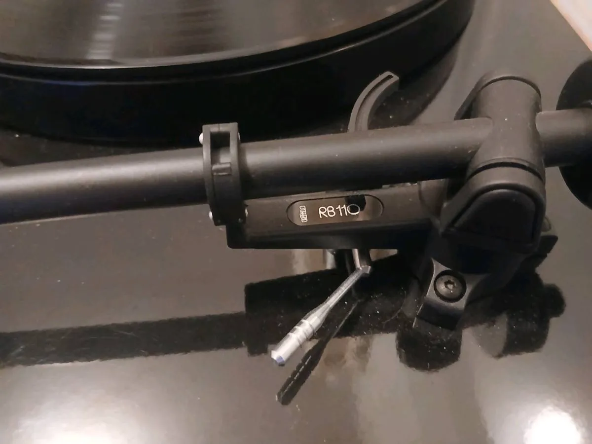 Rega turntable - Image 4