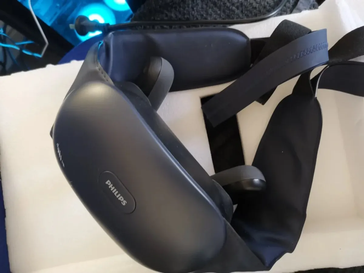 Philips Neck and Shoulder Massager - Heated - Image 1