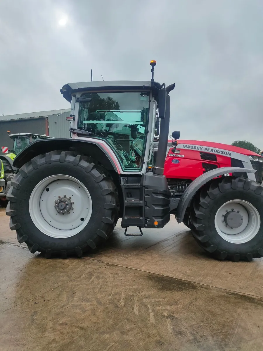 Massey Ferguson 8s 265 dyna VT vario - Image 2