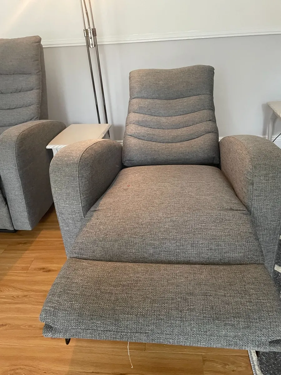 Electric Recliners singly or pair - Image 4