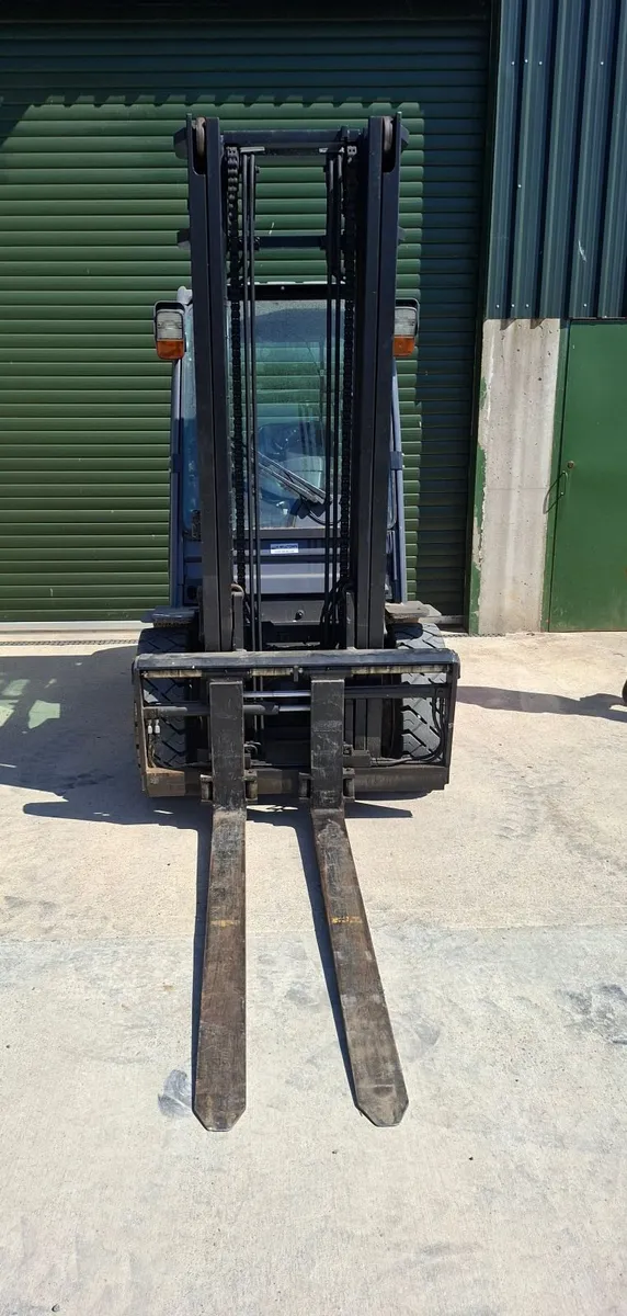 Toyota fork lift - Image 4