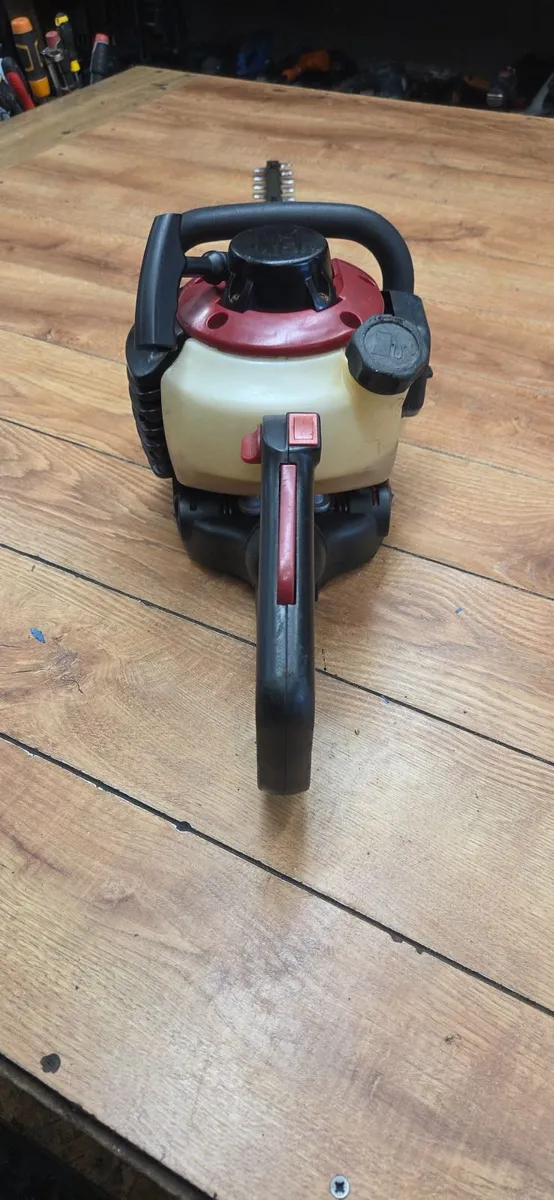 Hedge trimmer mountfield - Image 2
