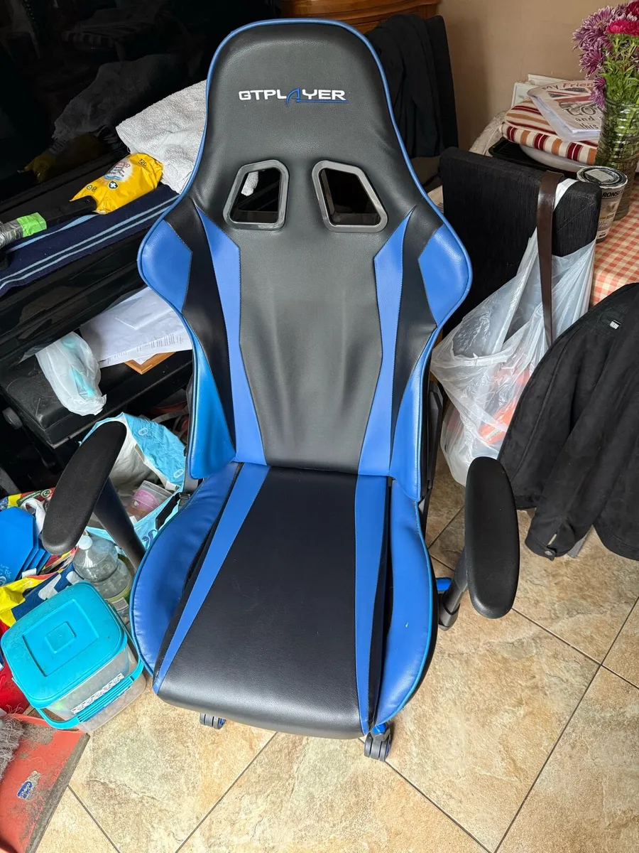 Gaming Chair - Image 1