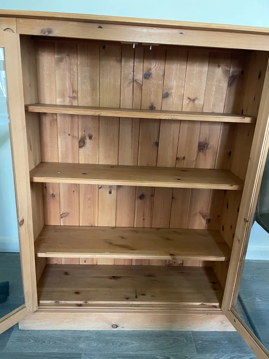 Bookcase - Image 1