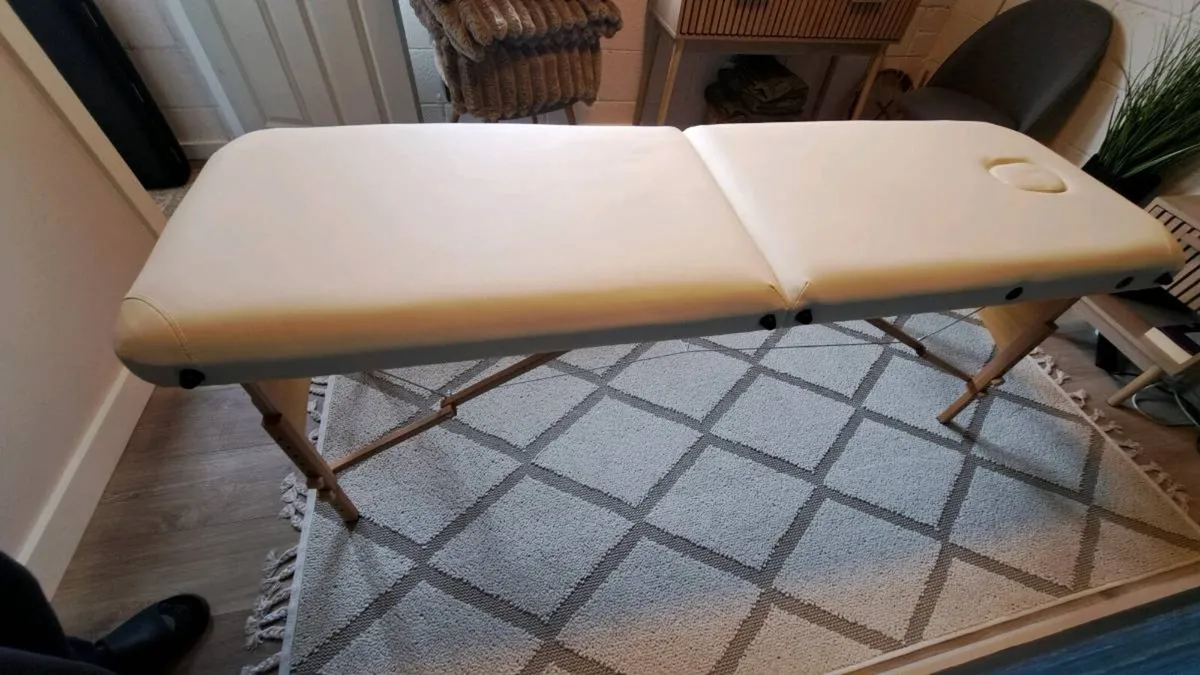 Massage table - Image 4