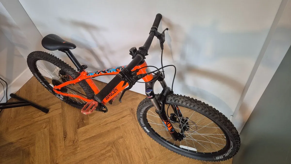 Saracen Mantra 2.4, 24 inch, mountain bike - Image 3