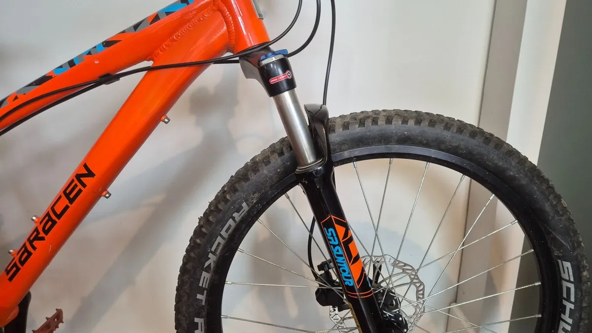 Saracen Mantra 2.4, 24 inch, mountain bike - Image 2