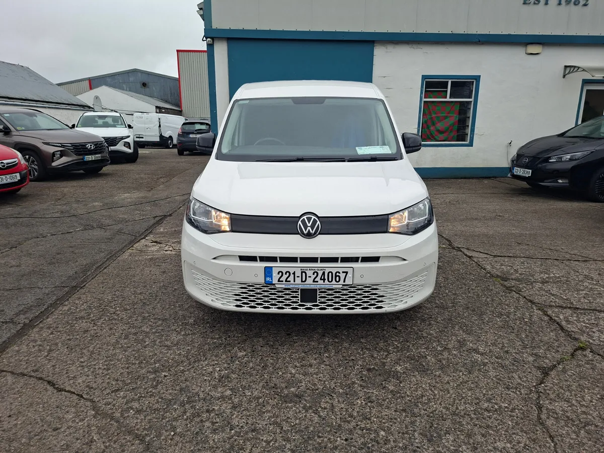2022 VW Caddy TDI 75HP 6SPEED FWD €15950 inc vat - Image 3
