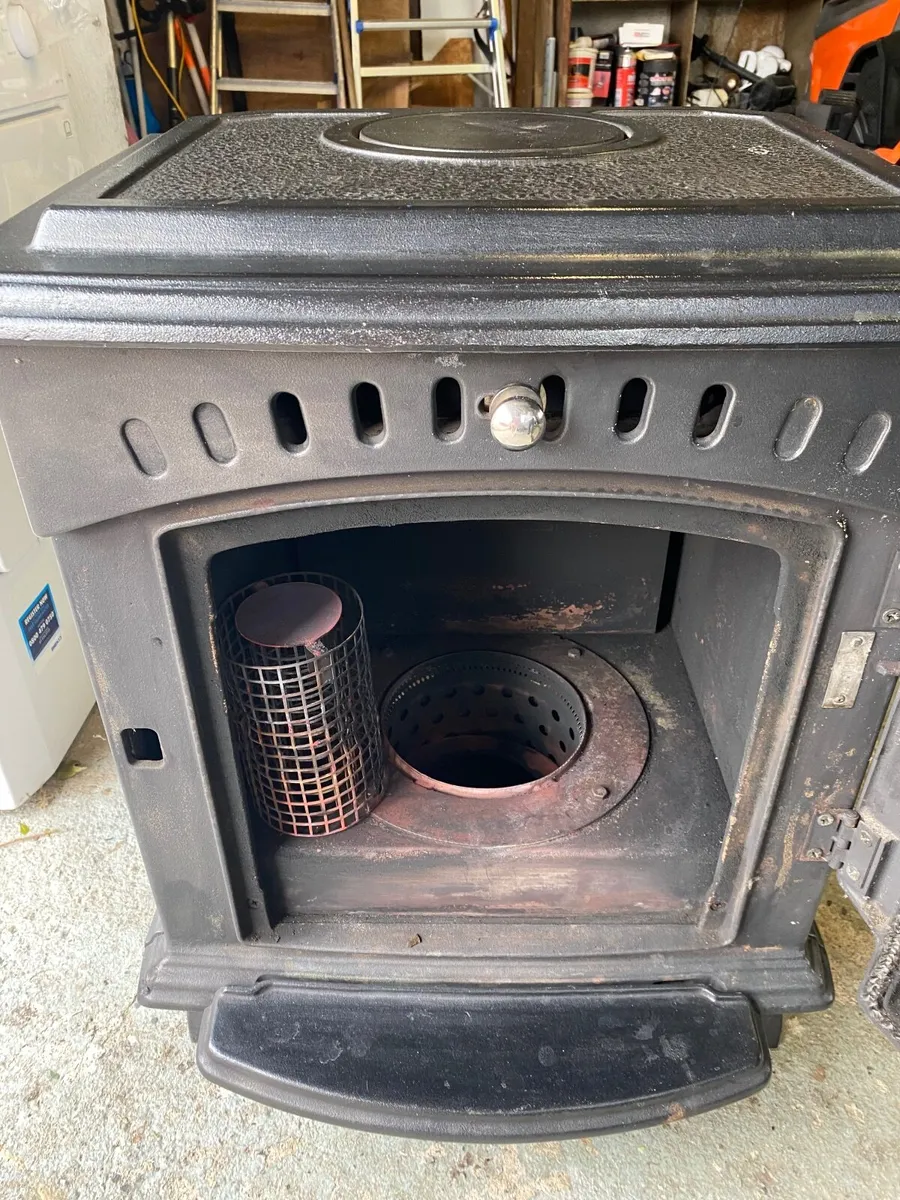Stanley Tara Oil Stove - Image 3