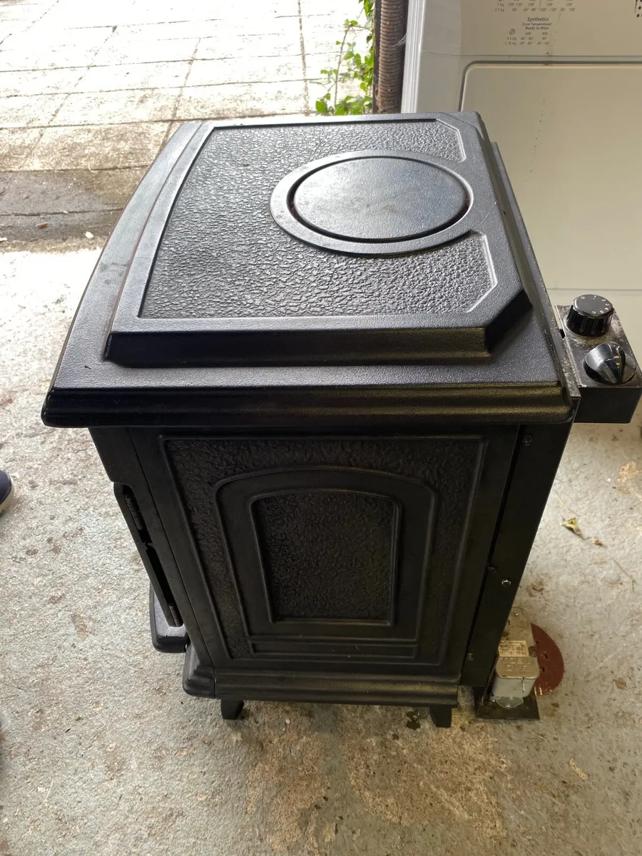 Stanley Tara Oil Stove - Image 4