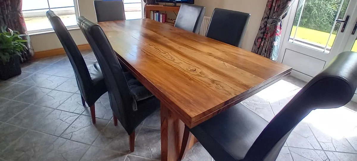 Dining table and chairs -REDUCED - Image 1