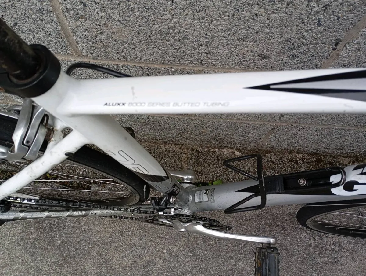 GIANT DEFY 4 - Image 3