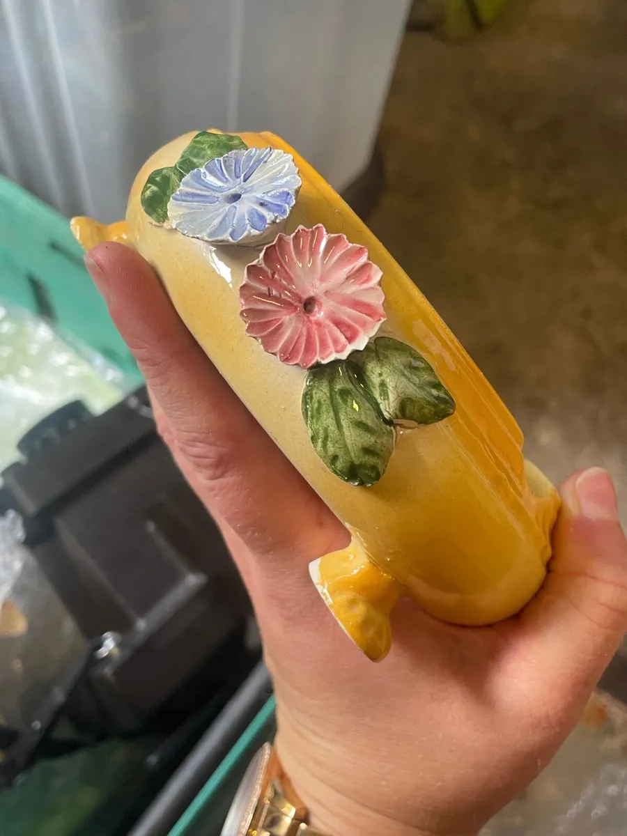 Decorated butter tray and matching ash tray - Image 3