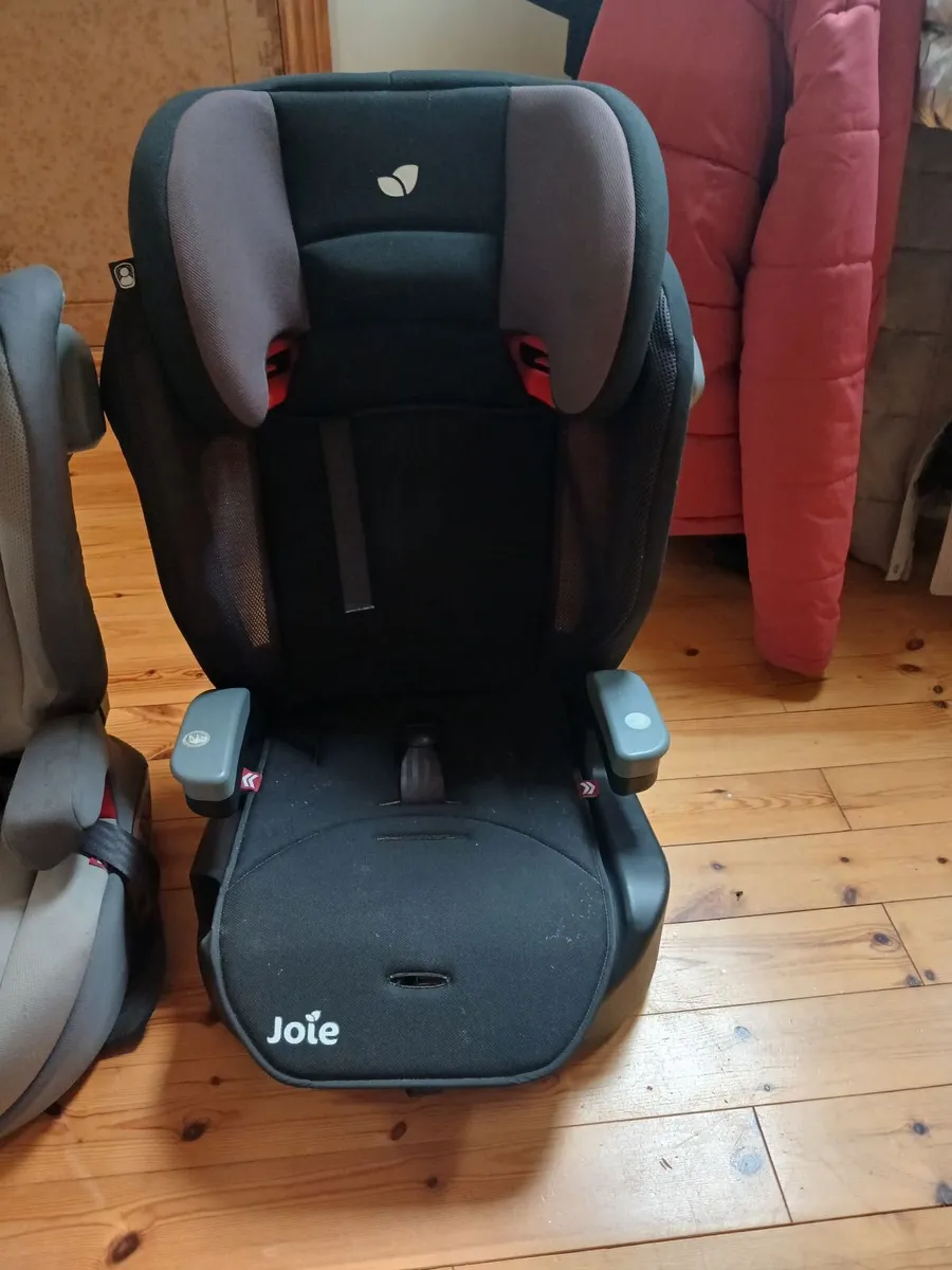 Car seat - Image 1