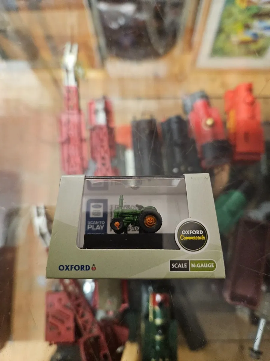Corgi Oxford N Gauge Tractor