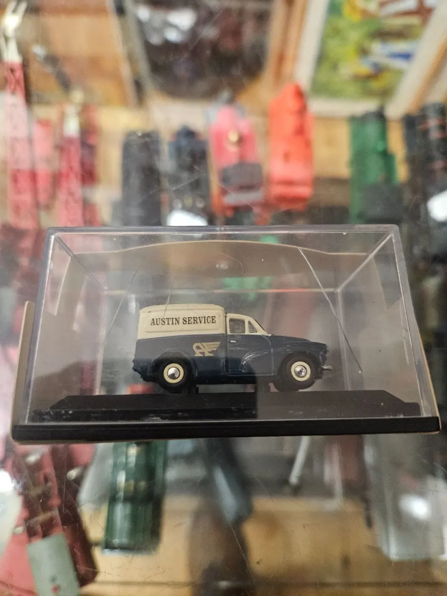 Corgi Oxford Morris Minor Van