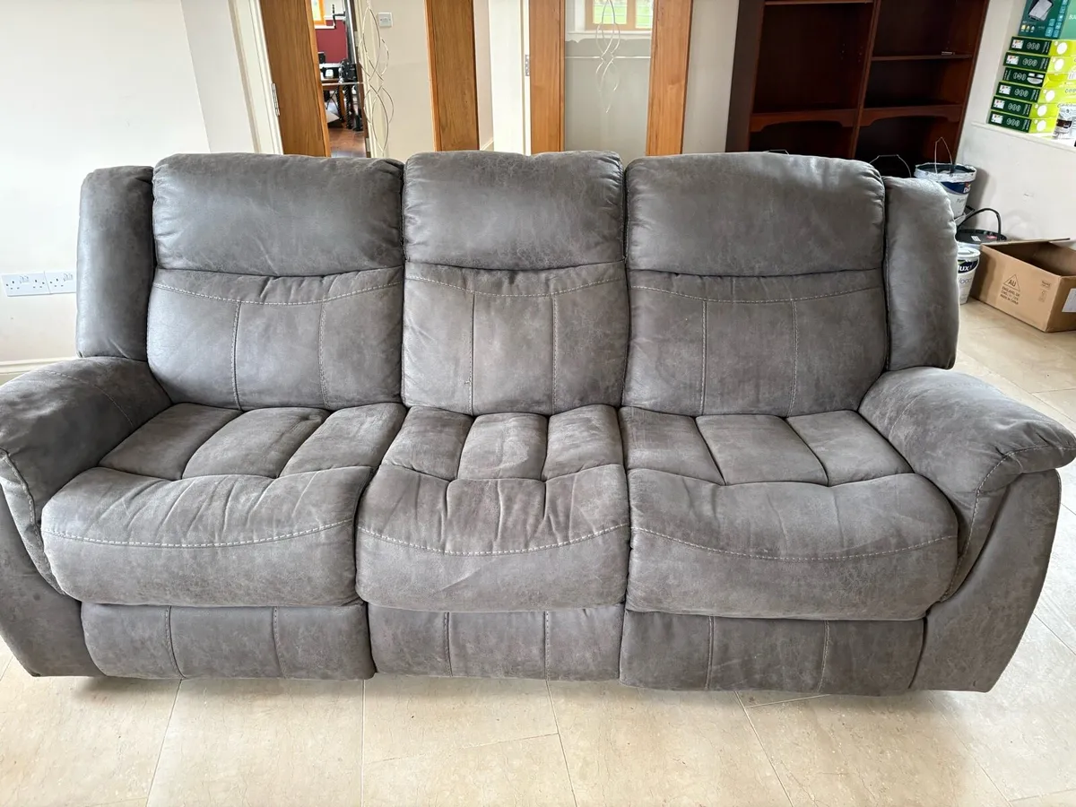 3 seater recliner sofa - Image 2