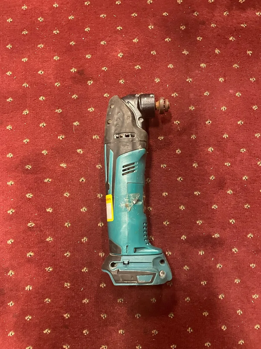 Makita DTM50 Oscillating Multi Tool - Image 3