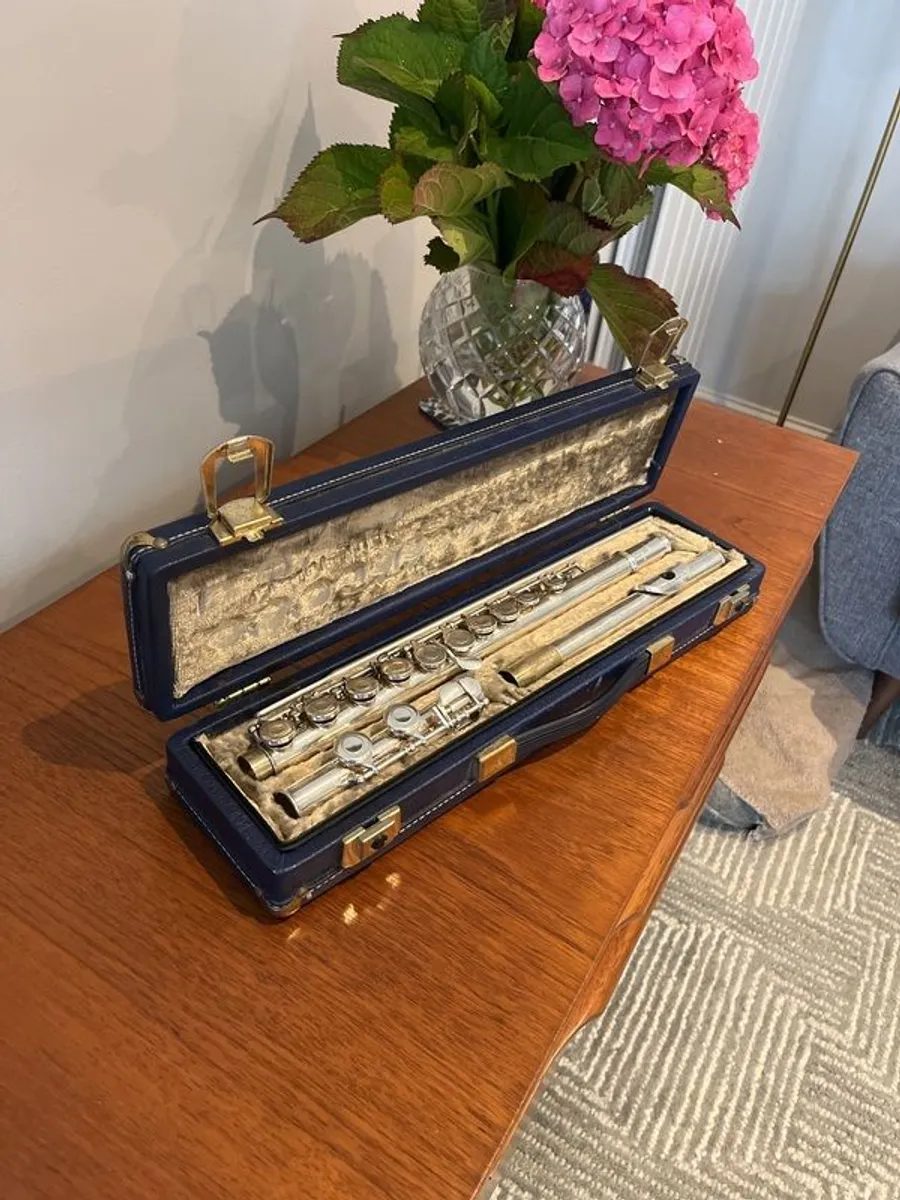 Boosey and Hawkes Emperor Flute - Image 1