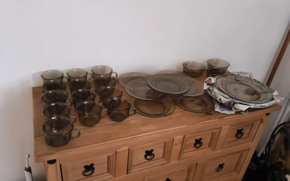 29 piece smoke glass crockery set perfect conditio - Image 3