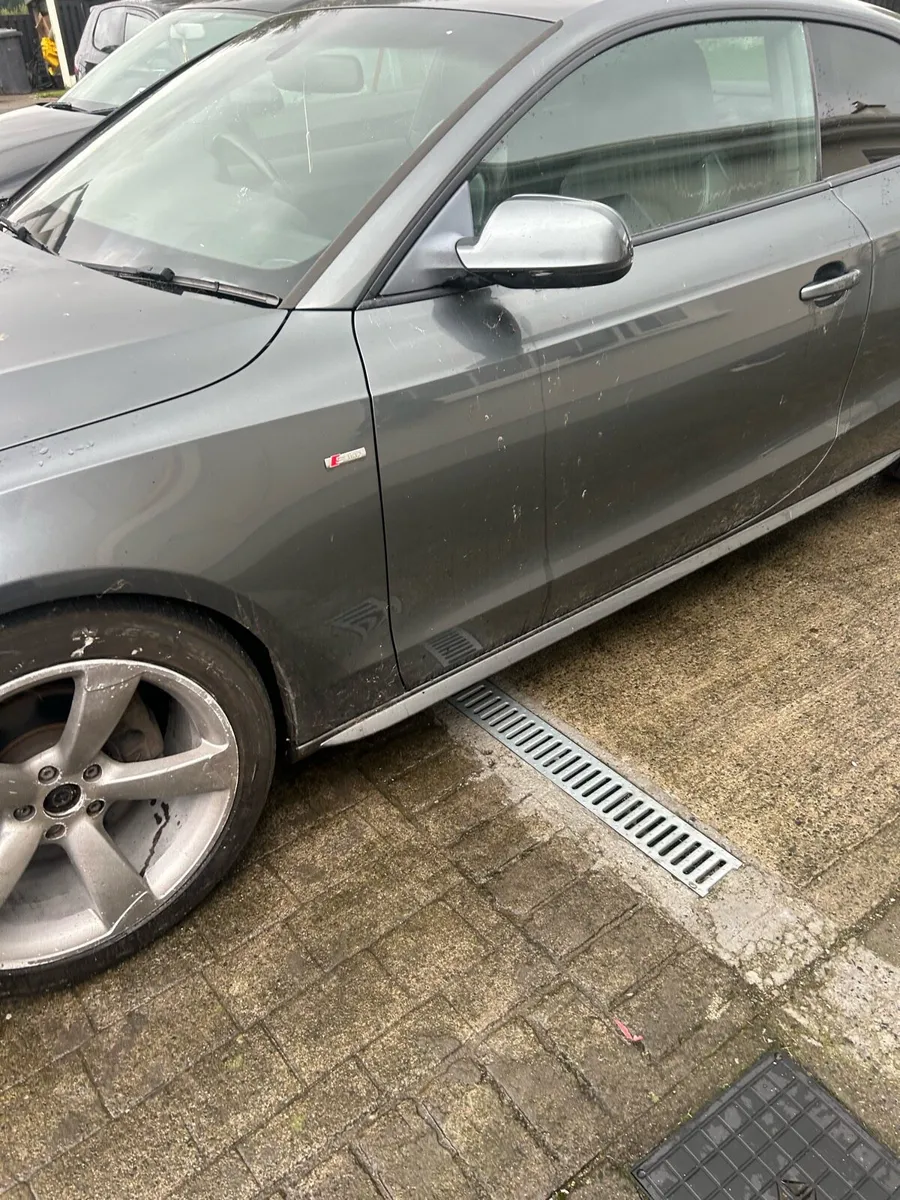 Car - Image 3