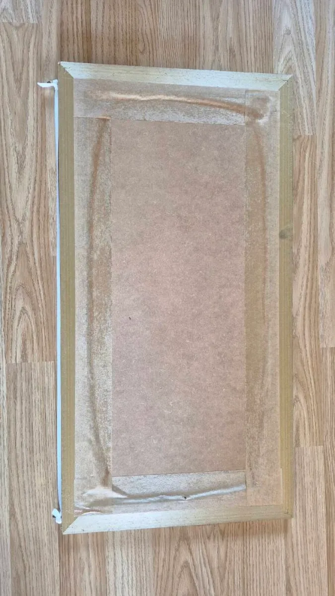 FREE Wall Decoration - Image 3