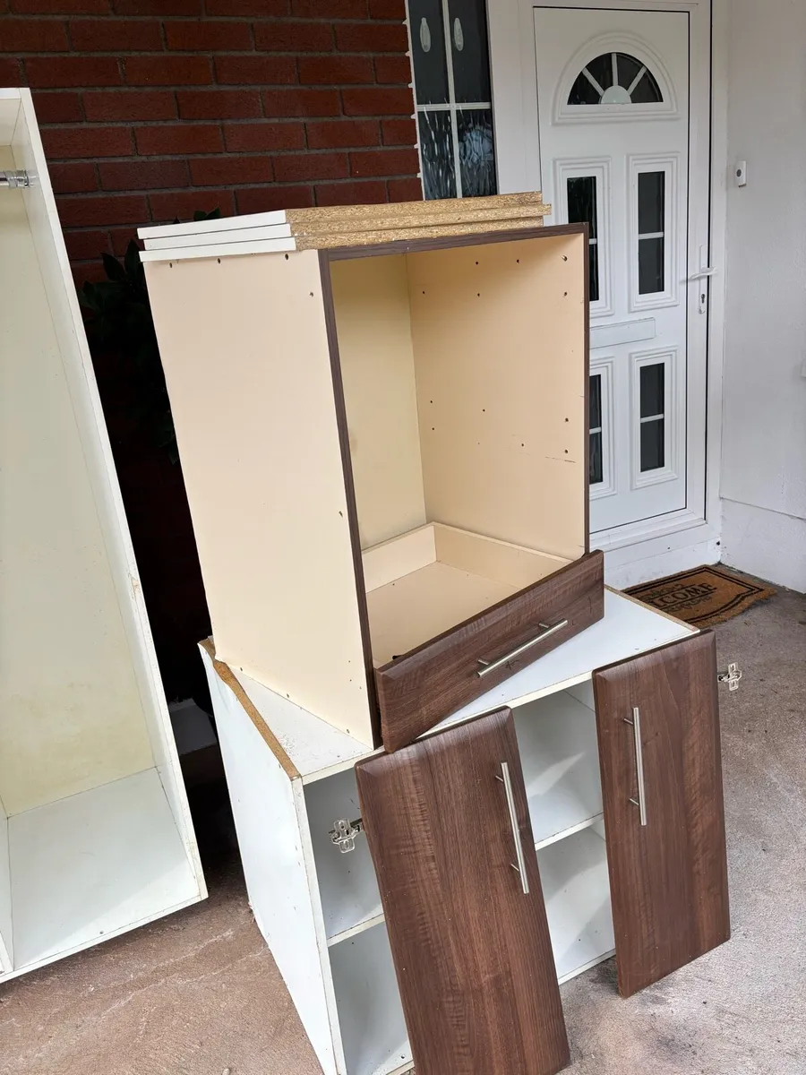 Wardrobe - Image 2