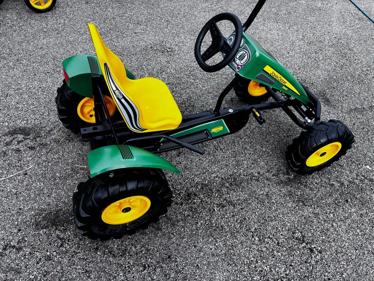 Large Berg John Deere traxx go cart - Image 4