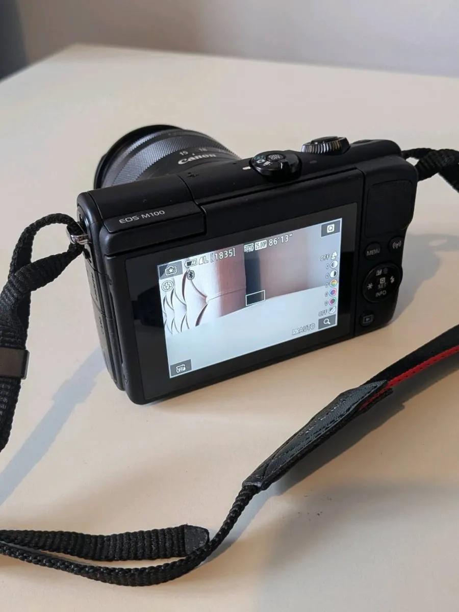 Canon M100 - Image 3
