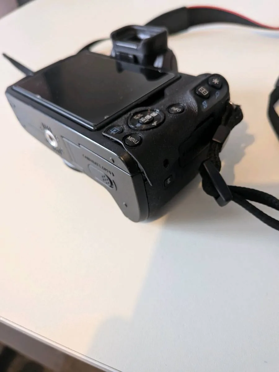 Canon M50 - Image 3