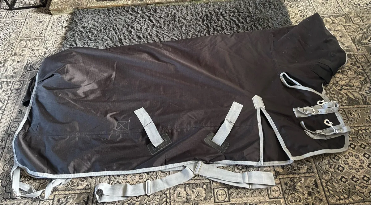 3 TURNOUT WATERPROOF PONY RUGS - Image 2