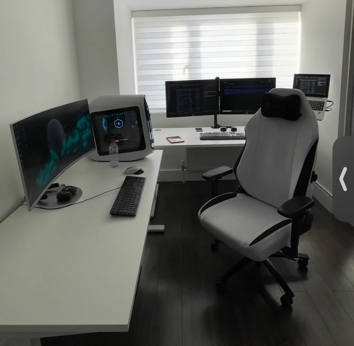 Samsung Curved Monitor - Image 2