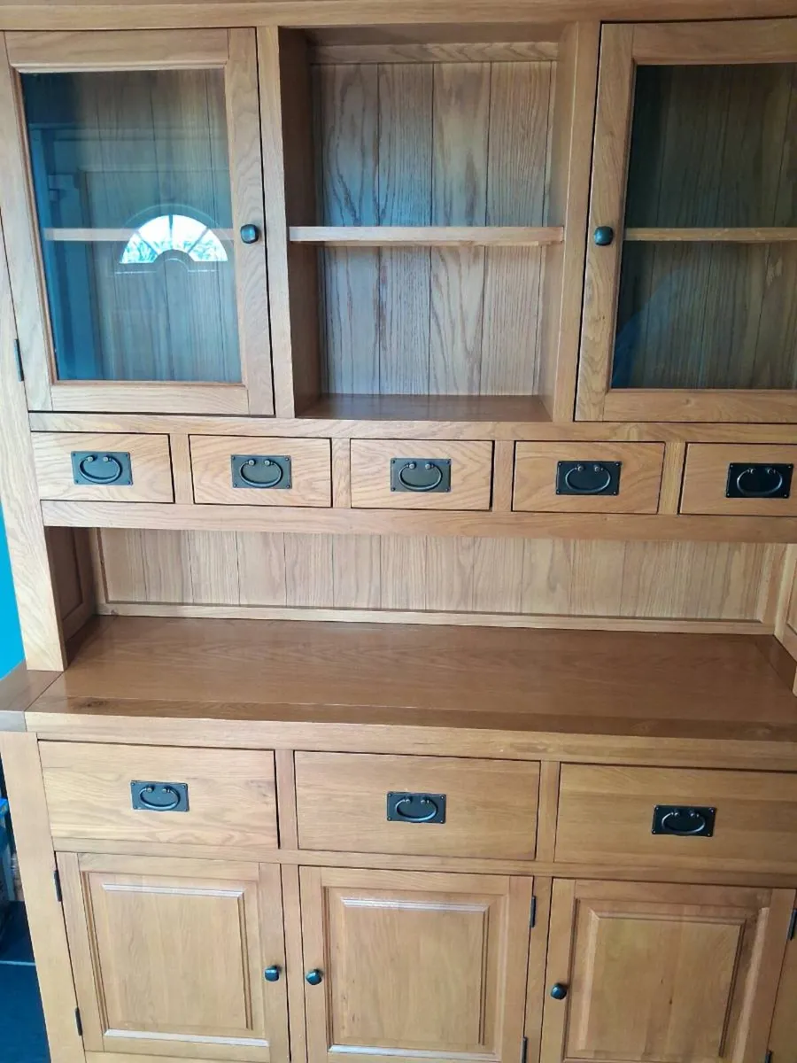 Large oak kitchen display unit - Image 3