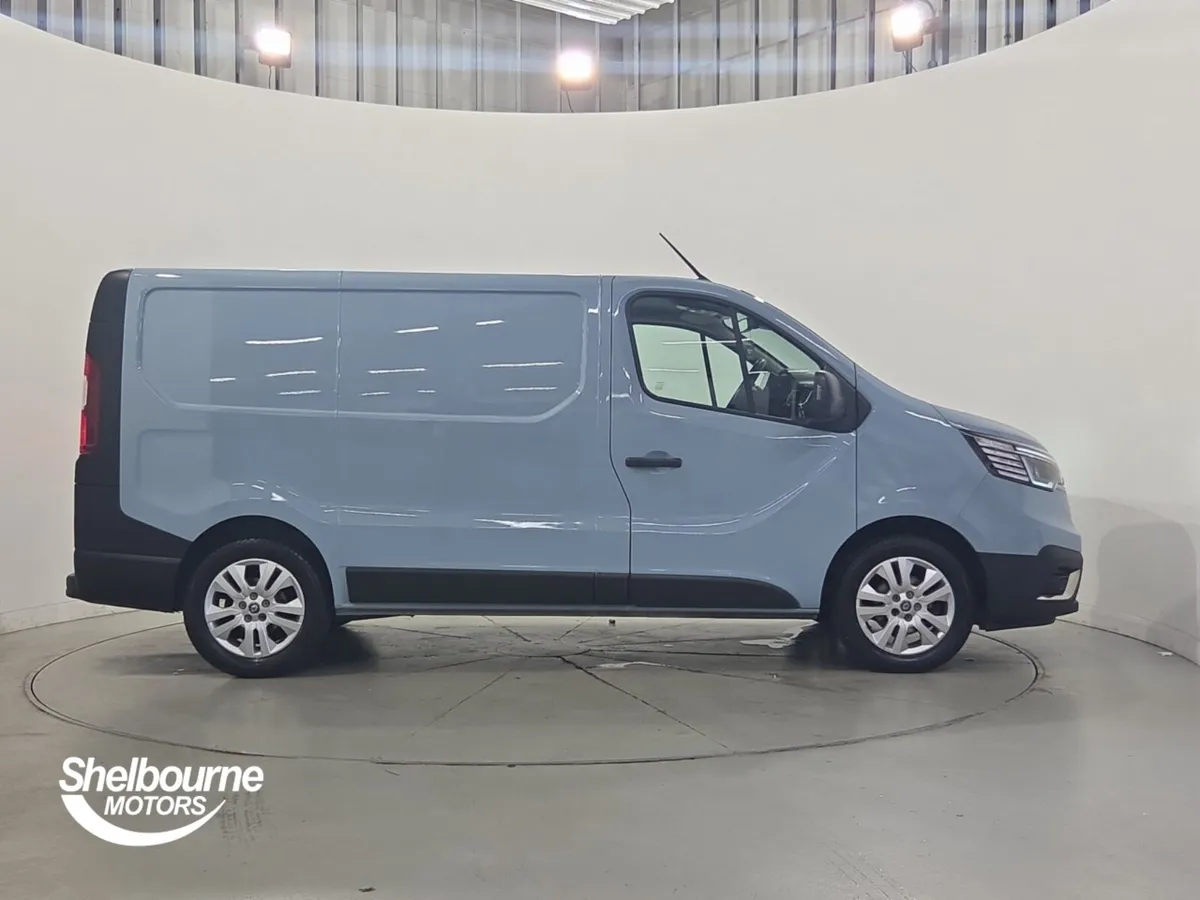 Renault Trafic SL28 Blue dCi 130 Sport Van - Image 3