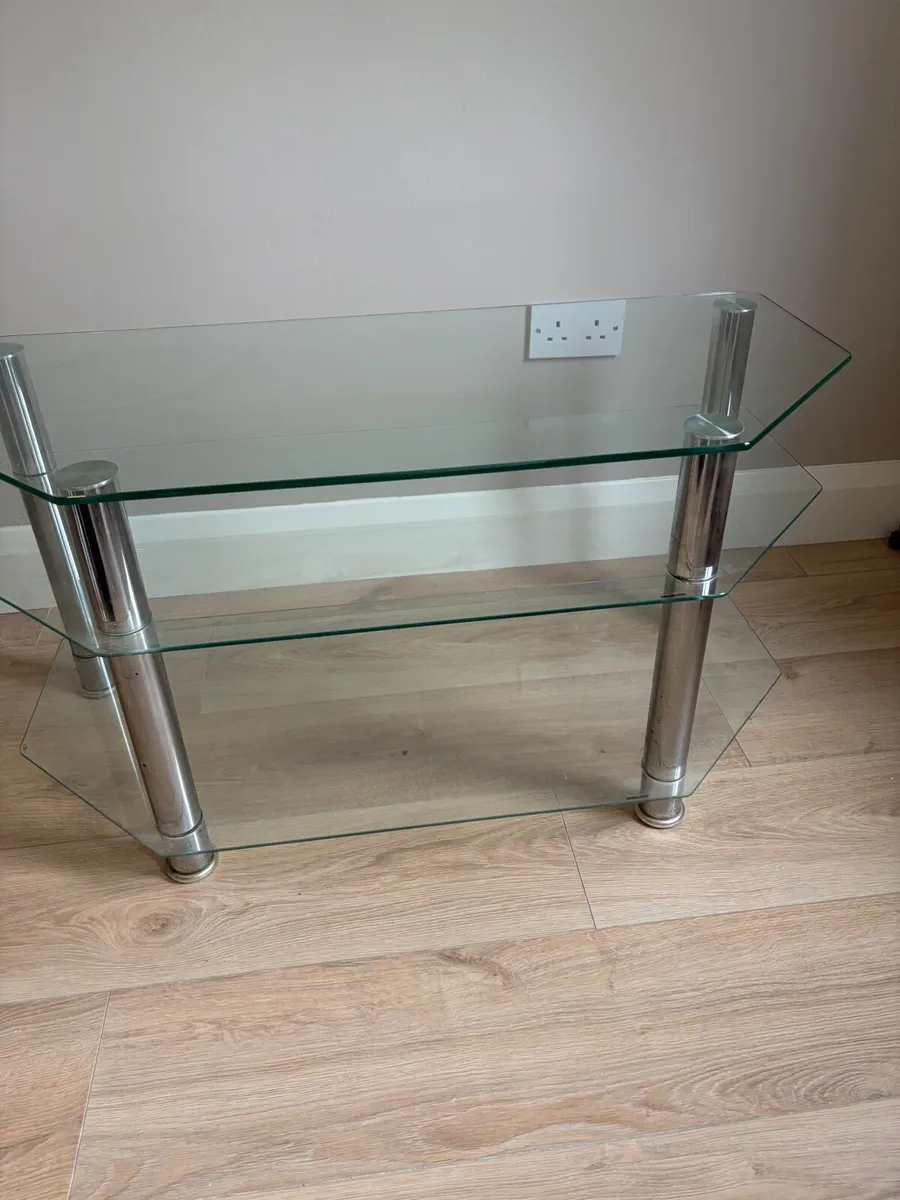 Glass TV stand - Image 2